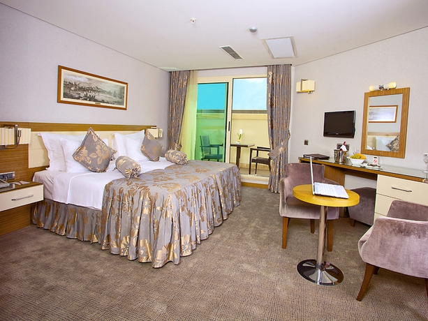 Imagen de los interiores del Hotel Momento - Special Class. Foto 16