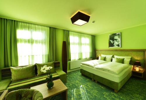 Imagen de la habitación del Hotel Moments Boutique. Foto 8