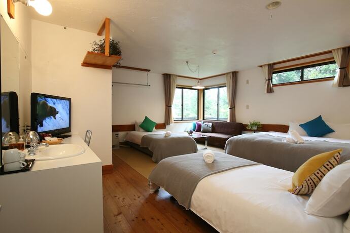 Imagen de la habitación del Hotel Momiji. Foto 14