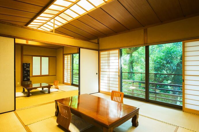 Imagen de la habitación del Hotel Momijiya Bekkan Kawanoiori. Foto 13