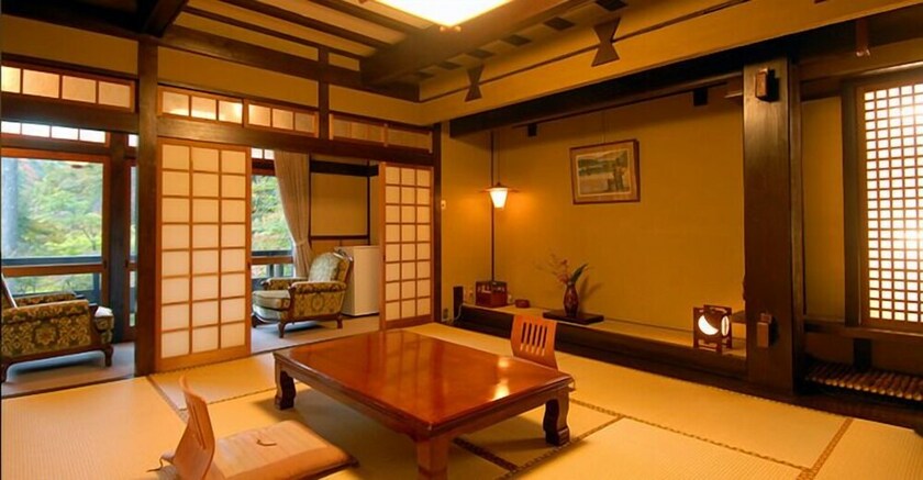 Imagen de la habitación del Hotel Momijiya Bekkan Kawanoiori. Foto 20