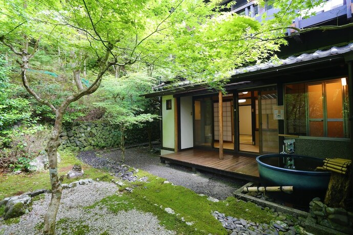 Imagen de la habitación del Hotel Momijiya Bekkan Kawanoiori. Foto 35
