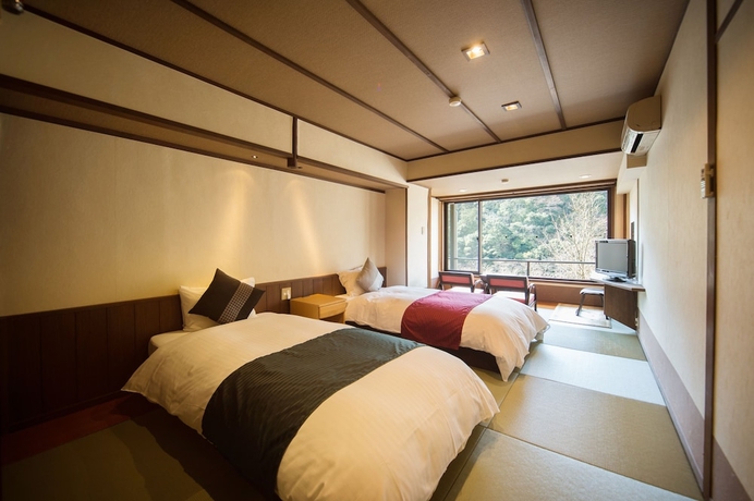 Imagen de la habitación del Hotel Momijiya Honkan Takao Sansou. Foto 4