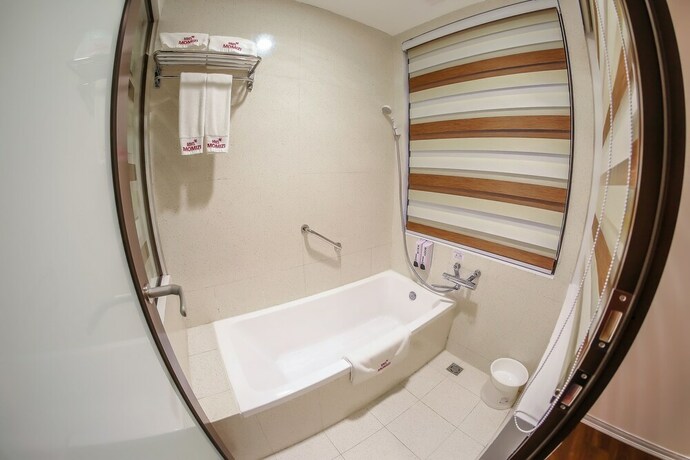 Imagen de la habitación del Hotel Momizi Business. Foto 24