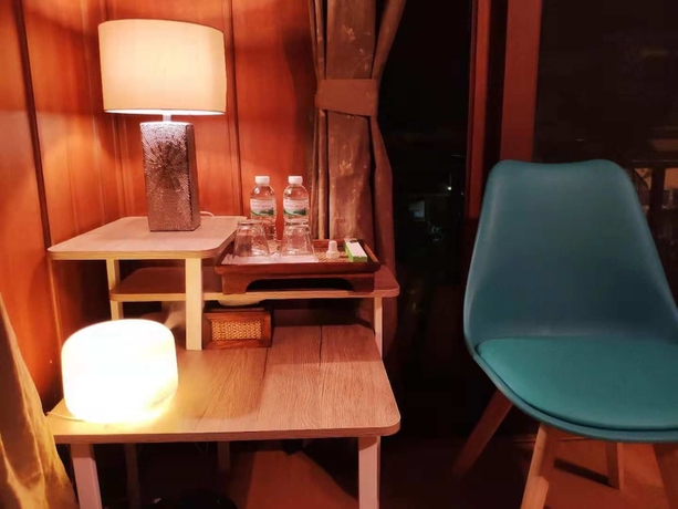 Imagen de la habitación del Hotel Momoka Luxury Villa. Foto 17