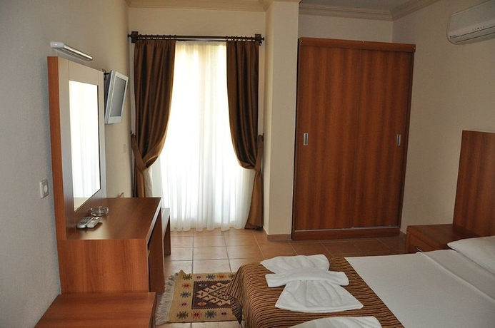 Imagen de la habitación del Hotel Moms. Foto 3