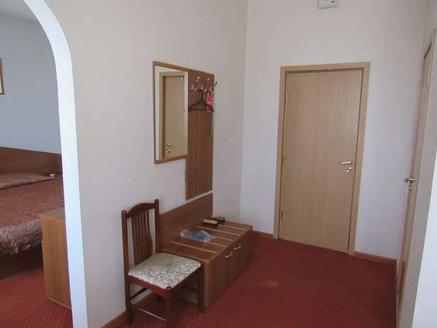 Imagen de la habitación del Hotel Mon. Foto 4