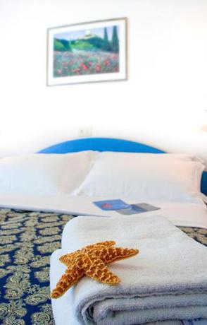 Imagen general del Hotel Mon Pays, Riccione. Foto 6