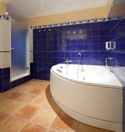 Imagen de la habitación del Hotel Mon Port and Spa. Foto 6