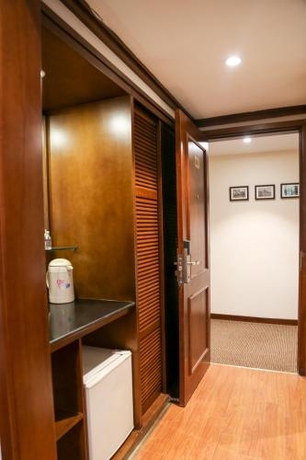 Imagen de la habitación del Hotel Mon Regency. Foto 7