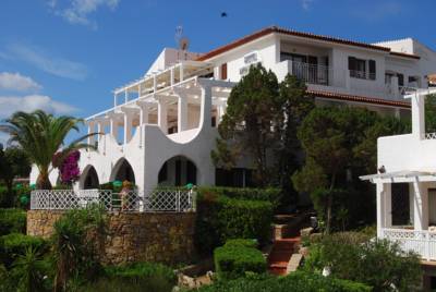 Imagen general del Hotel Mon Repos, Baja Sardinia. Foto 2