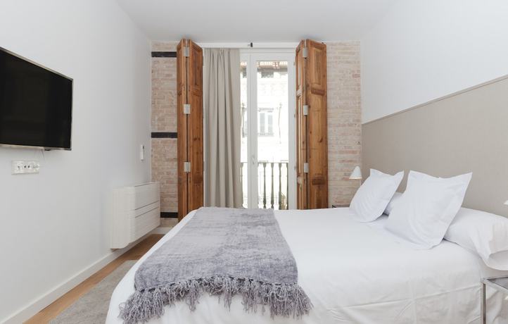 Imagen de la habitación del Hotel Mon Suites San Martín. Foto 12