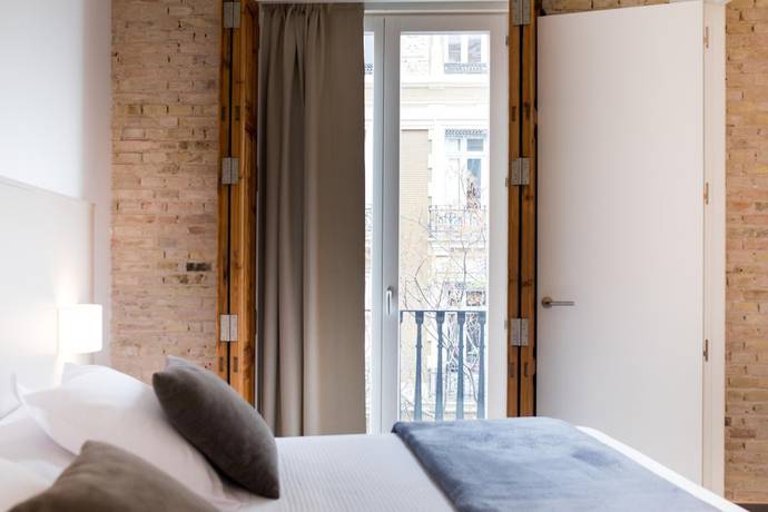 Imagen de la habitación del Hotel Mon Suites San Martín. Foto 17