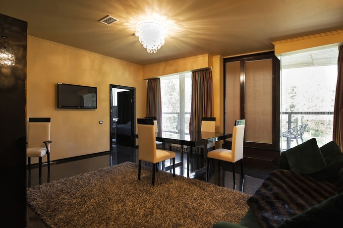 Imagen de la habitación del Hotel Mona Boutique. Foto 16