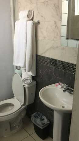 Imagen general del Hotel Mona Inn. Foto 1