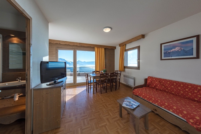 Imagen de la habitación del Hotel Mona Lisa L'ecrin Des Neiges. Foto 4