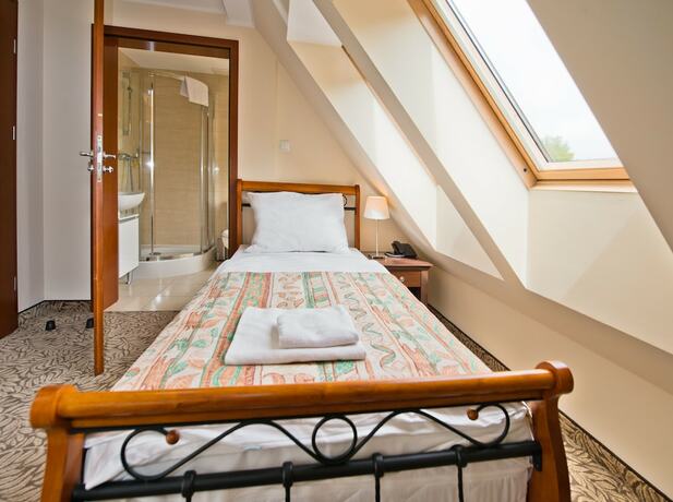 Imagen de la habitación del Hotel Mona Lisa Wellness and Spa. Foto 17