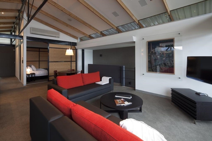 Imagen de la habitación del Hotel Mona Pavilions. Foto 3