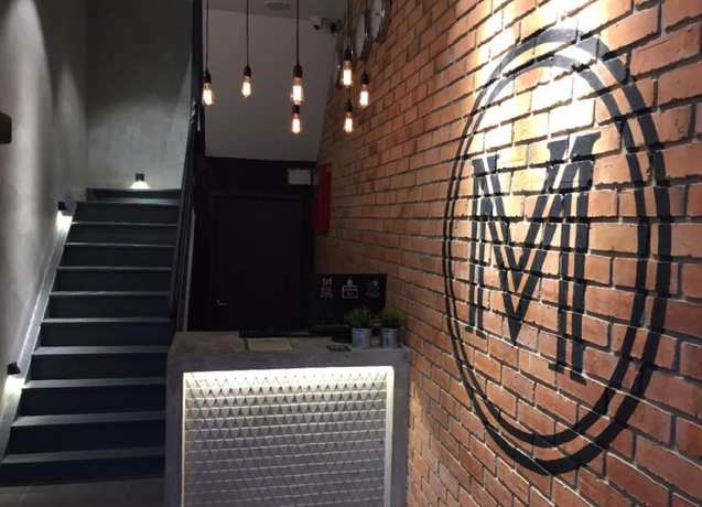 Imagen de los interiores del Hotel Monaco Boutique Kampung Air. Foto 9