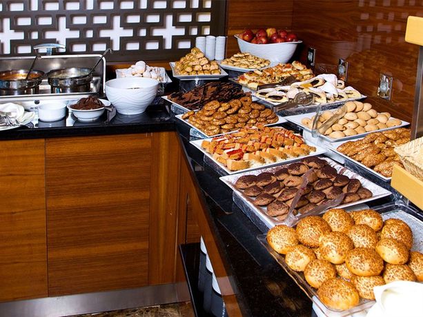 Imagen del bar/restaurante del Hotel Monaco, Estambul. Foto 6