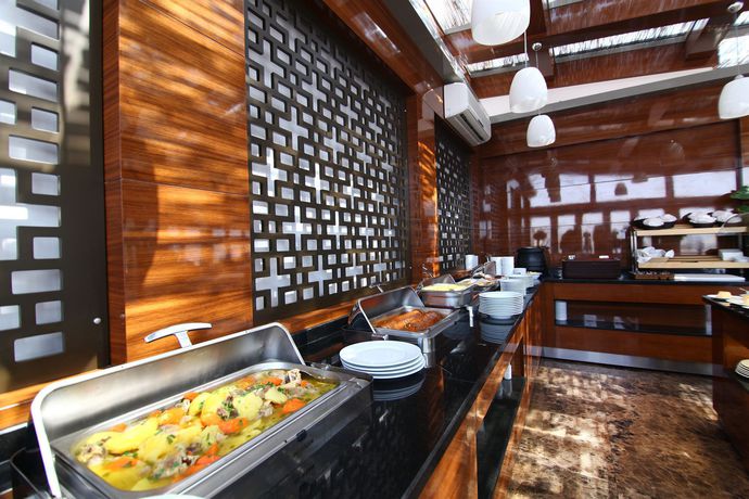 Imagen del bar/restaurante del Hotel Monaco, Estambul. Foto 7