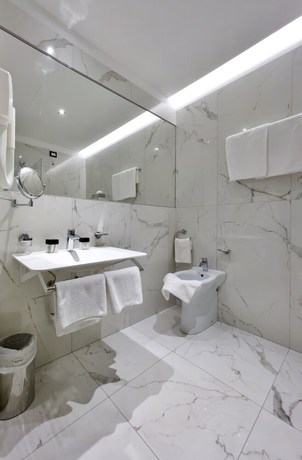 Imagen de la habitación del Hotel Monaco, Lignano Sabbiadoro. Foto 7