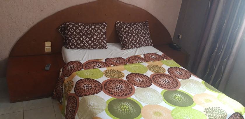 Imagen de la habitación del Hotel Monaco Plage. Foto 16