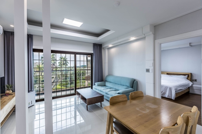 Imagen de la habitación del Hotel Monaco Pool Pension. Foto 2