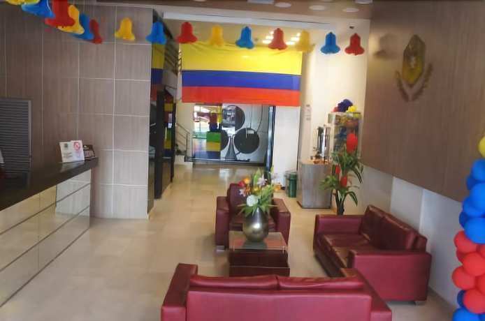 Imagen de los interiores del Hotel Monaco Real. Foto 13