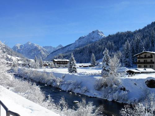 Imagen de la habitación del Hotel Monaco Sport. Foto 2