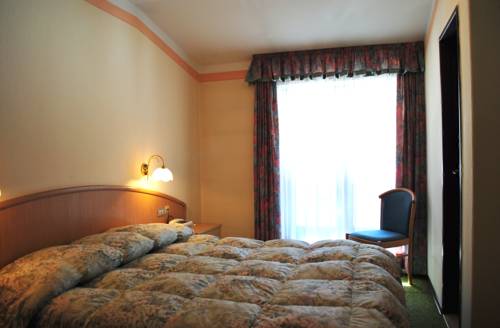 Imagen de la habitación del Hotel Monaco Sport. Foto 6