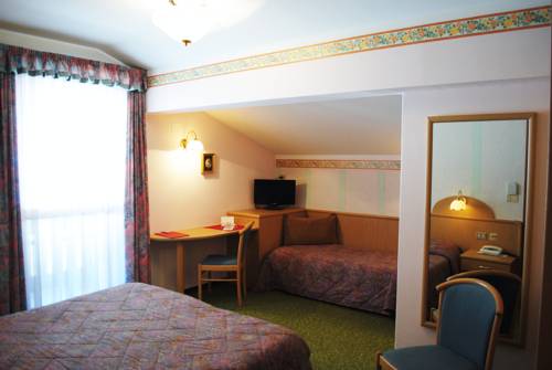 Imagen de la habitación del Hotel Monaco Sport. Foto 14