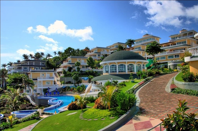 Imagen de los exteriores del Hotel Monaco Suites De Boracay. Foto 7