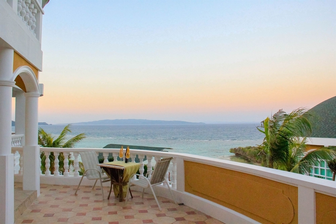 Imagen de los exteriores del Hotel Monaco Suites De Boracay. Foto 8