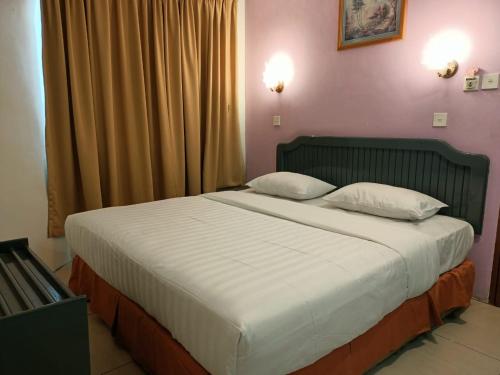 Imagen de la habitación del Hotel Monaco, Tawau. Foto 9