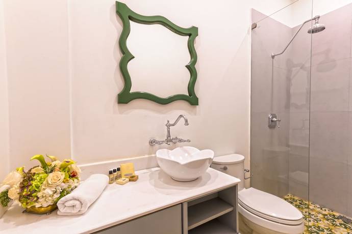 Imagen de la habitación del Hotel Monaguillo de Getsemani. Foto 5