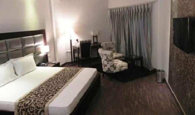 Imagen de la habitación del Hotel Monal Resort. Foto 7