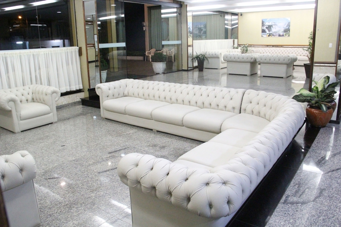 Imagen de los interiores del Hotel Monalisa. Foto 12