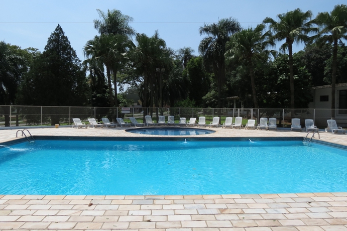 Imagen de la piscina del Hotel Monalisa. Foto 19