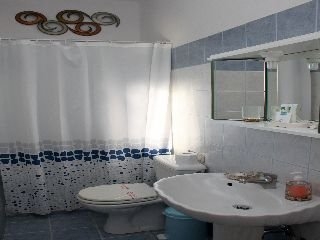 Imagen de la habitación del Hotel Monambeles Villas. Foto 11