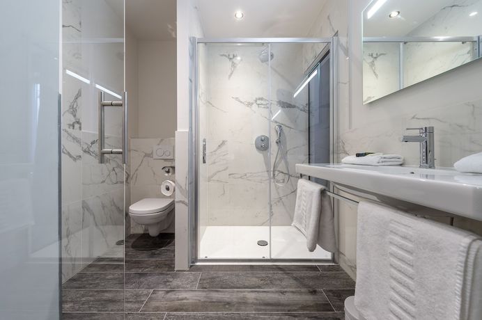 Imagen de la habitación del Hotel Monarc, Ostende. Foto 4