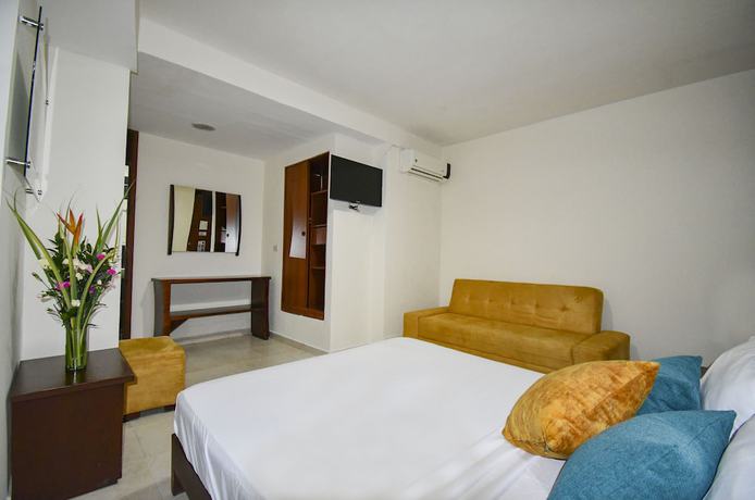 Imagen de la habitación del Hotel Monarca. Foto 9