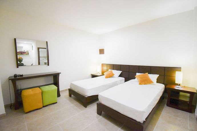 Imagen de la habitación del Hotel Monarca. Foto 10