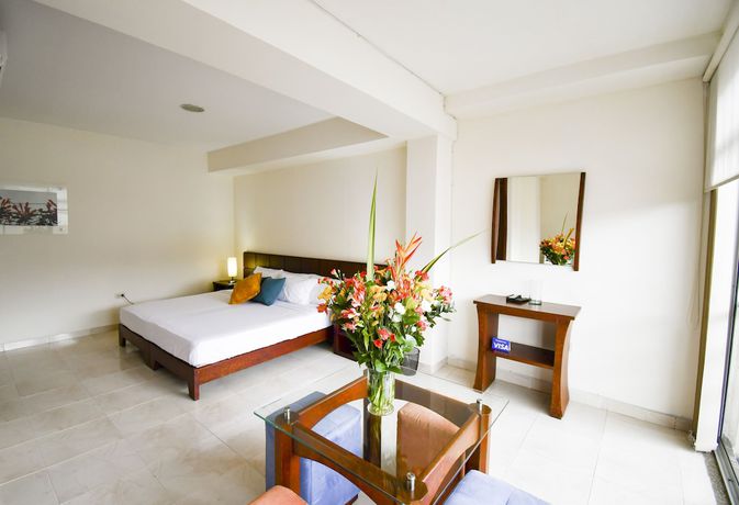 Imagen de la habitación del Hotel Monarca. Foto 11