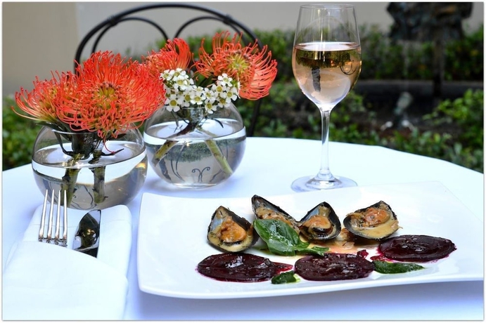 Imagen del bar/restaurante del Hotel Monarch, Johannesburgo. Foto 2