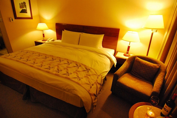 Imagen de los interiores del Hotel Monarch Plaza. Foto 5