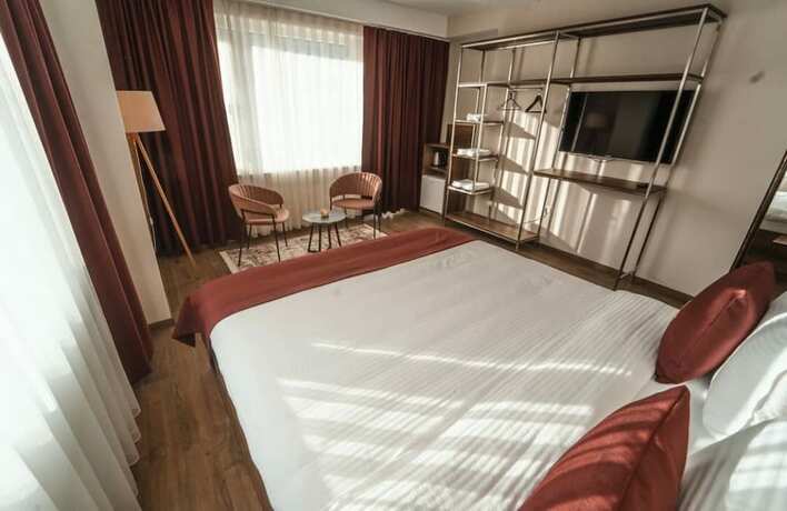 Imagen de la habitación del Hotel Monarch, Prizren. Foto 5