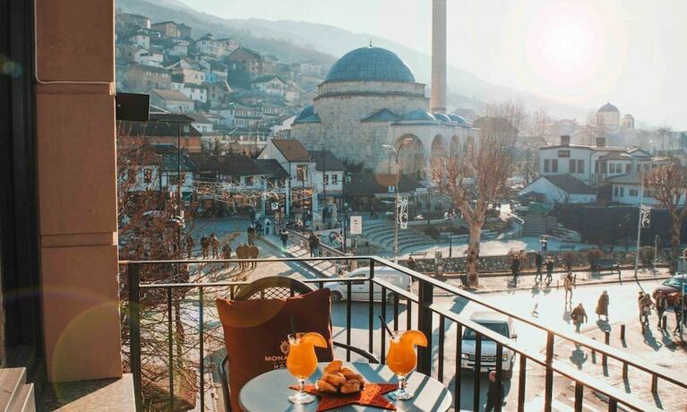 Imagen de la habitación del Hotel Monarch, Prizren. Foto 10