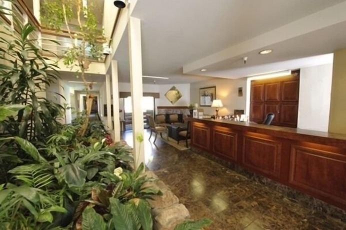 Imagen general del Hotel Monarch Resort. Foto 2