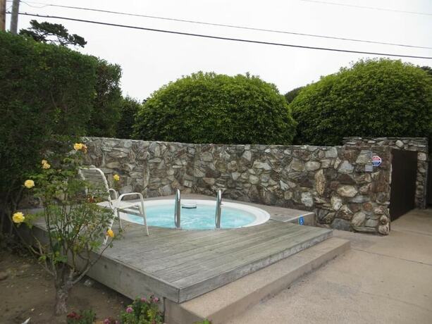 Imagen general del Hotel Monarch Resort. Foto 5